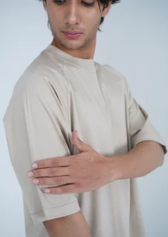 Supima Raglan T Shirt Silver Model 5